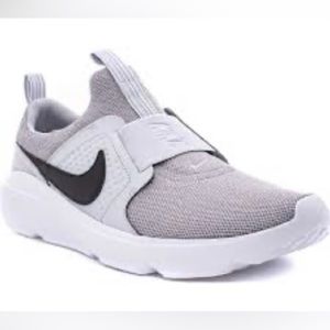 New Nike AD Comfort Mens 9 White, gray & black